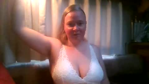 Snapshot of nadurtha chatting on June 8, 2026, 8:42 pm nadurtha online show from June 8, 2026, 8:42 pm