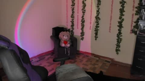Snapshot of naeniademont chatting on May 25, 2026, 1:50 pm naeniademont online show from May 25, 2026, 1:50 pm