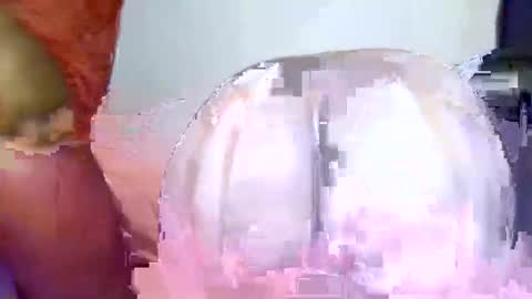 nafertiti online show from November 7, 2025, 10:04 am