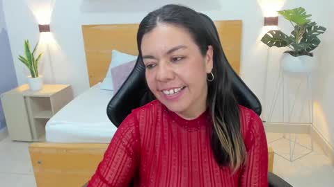 N A H I A online show from February 8, 2025, 6:01 am