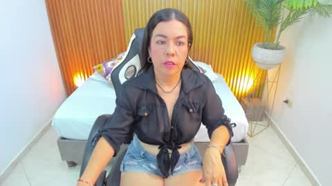 N A H I A online show from February 22, 2025, 11:46 am