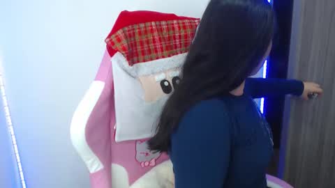 nahia cute     only   online show from December 3, 2025, 8:40 pm