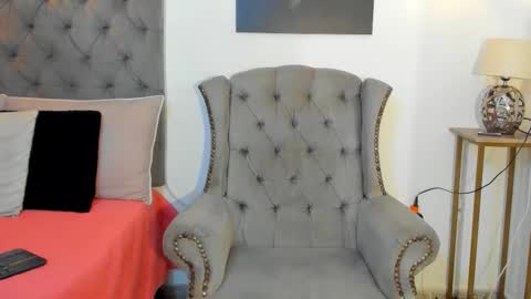 nahirobyy ebonyy online show from November 23, 2025, 3:01 pm