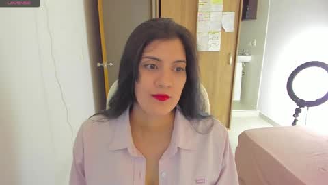 independent model online show from February 12, 2025, 1:19 am