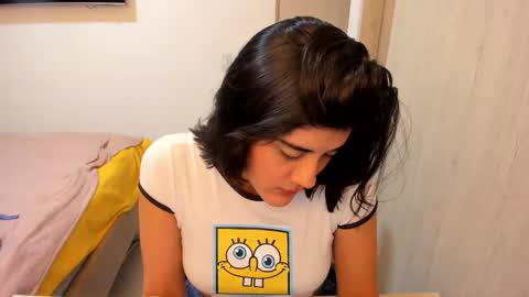 independent model online show from March 19, 2026, 2:37 am