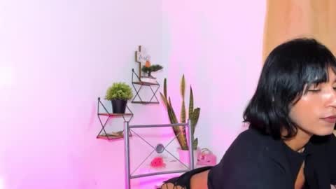  Naomi  online show from November 8, 2025, 5:45 pm