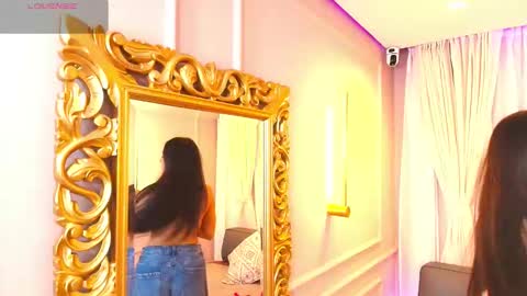 Nahomi online show from September 18, 2025, 8:00 pm