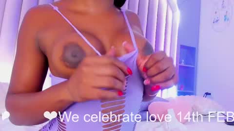 Snapshot of nahomicampbell_ chatting on February 12, 2025, 10:48 pm VICTORIA online show from February 12, 2025, 10:48 pm