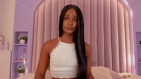 Snapshot of nahomicampbell_ chatting on March 7, 2025, 7:38 pm VICTORIA online show from March 7, 2025, 7:38 pm