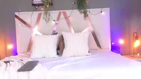 Snapshot of nahomicampbell_ chatting on September 12, 2025, 7:47 pm VICTORIA online show from September 12, 2025, 7:47 pm