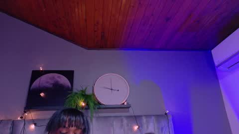 Snapshot of nahomicampbell_ chatting on October 17, 2025, 7:49 pm VICTORIA online show from October 17, 2025, 7:49 pm