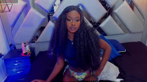 Nahomi  online show from March 12, 2025, 9:45 pm