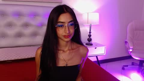 Nahomy  online show from January 12, 2026, 11:37 am