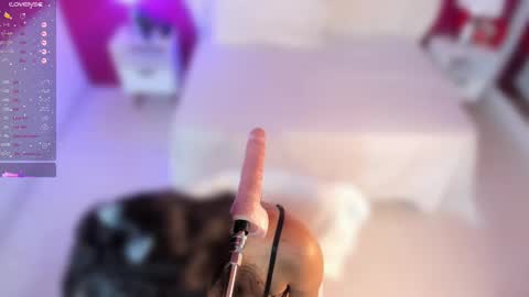 Nahomy Roberts online show from February 25, 2025, 12:03 pm