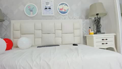 naia_cox online show from February 15, 2026, 7:51 am