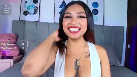 Naia online show from October 17, 2025, 8:22 pm