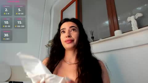 Snapshot of naila18 chatting on May 20, 2026, 6:19 am Naila online show from May 20, 2026, 6:19 am