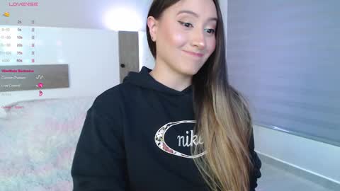 NAILAHK online show from February 25, 2025, 10:29 pm