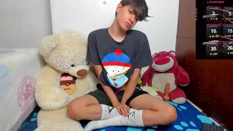 Snapshot of naim_theking chatting on February 28, 2026, 2:12 am N A I M T H E K I N G online show from February 28, 2026, 2:12 am