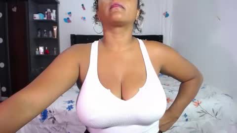 Snapshot of nairovi_cherry chatting on June 18, 2026, 11:31 pm Nairovy online show from June 18, 2026, 11:31 pm