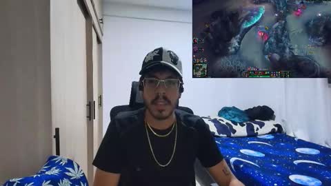 Snapshot of naitsihrc chatting on November 30, 2025, 6:50 am Nait online show from November 30, 2025, 6:50 am