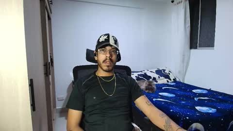 Snapshot of naitsihrc chatting on December 5, 2025, 2:09 am Nait online show from December 5, 2025, 2:09 am