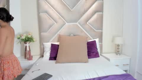 naiyi_tamara online show from November 27, 2025, 11:34 am