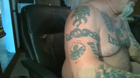 naked4plaync online show from December 6, 2024, 9:02 pm