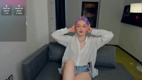 Kate online show from September 11, 2025, 11:43 am