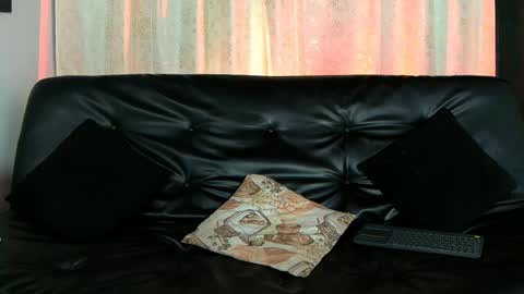 Snapshot of nala_rouss chatting on April 6, 2026, 9:27 pm NALA online show from April 6, 2026, 9:27 pm