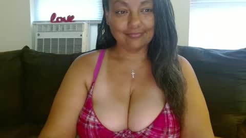 Snapshot of nala_thickk chatting on May 5, 2026, 10:18 pm Nala Thickk online show from May 5, 2026, 10:18 pm