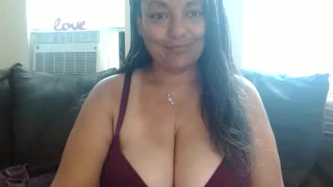 Snapshot of nala_thickk chatting on May 8, 2026, 6:02 pm Nala Thickk online show from May 8, 2026, 6:02 pm