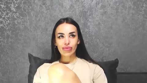 Lady online show from April 14, 2026, 4:46 pm