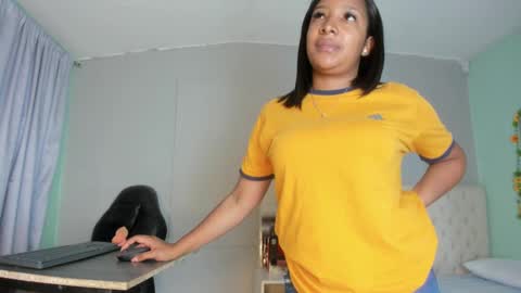 nami_sam online show from March 11, 2025, 12:39 pm