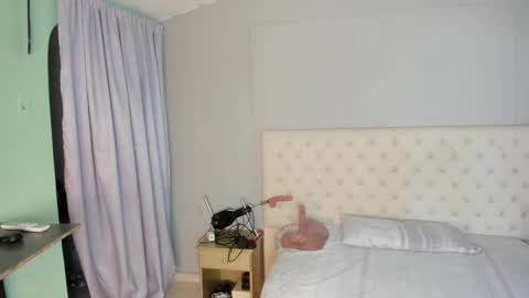 nami_sam online show from September 13, 2025, 12:38 pm