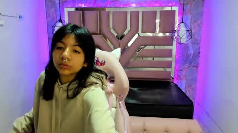 nami_usagi online show from December 5, 2024, 12:00 pm