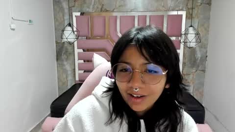 nami_usagi online show from December 12, 2024, 11:07 am