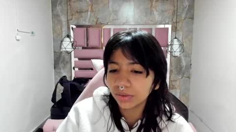 nami_usagi online show from December 26, 2024, 11:10 am