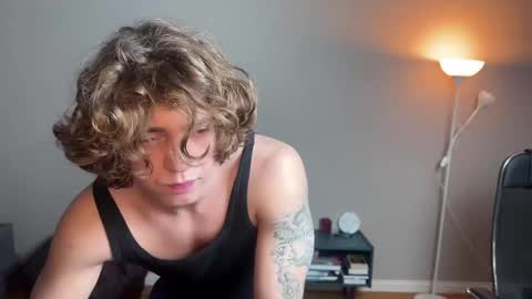 Georges online show from March 7, 2025, 8:33 pm