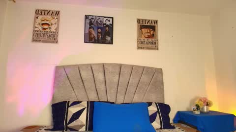 NamiThompson online show from November 24, 2025, 12:10 am