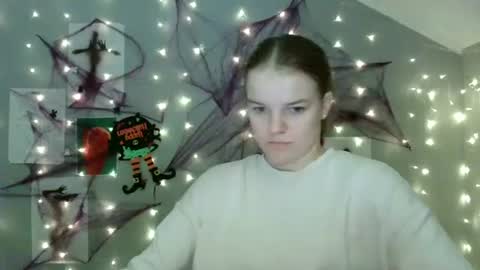 Nana online show from October 8, 2025, 6:11 am