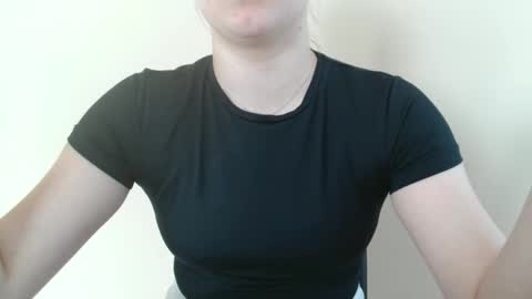 Nana online show from March 12, 2026, 8:09 am