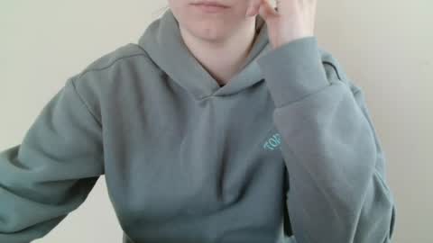 Nana online show from April 24, 2026, 5:10 am