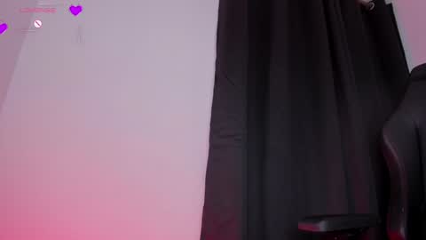 Snapshot of nanaleon chatting on December 23, 2024, 8:33 am online show from December 23, 2024, 8:33 am