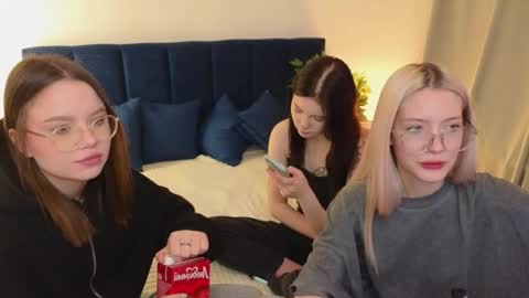 Maeve online show from February 18, 2025, 2:38 pm