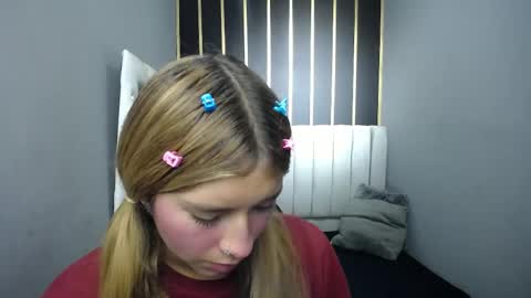 nancy blonde online show from April 28, 2026, 12:43 pm