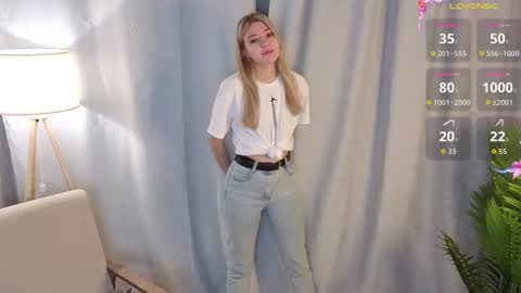 Snapshot of nancyajasin chatting on November 21, 2025, 3:16 am Hello im Lola online show from November 21, 2025, 3:16 am