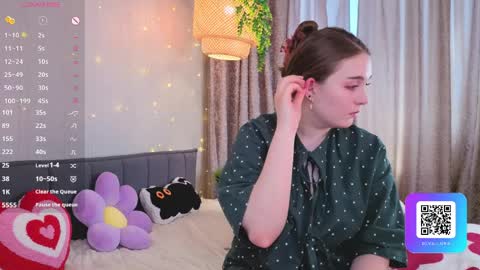 Luna online show from April 8, 2026, 5:07 am