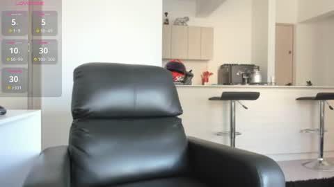 Nanis online show from June 19, 2026, 8:34 pm