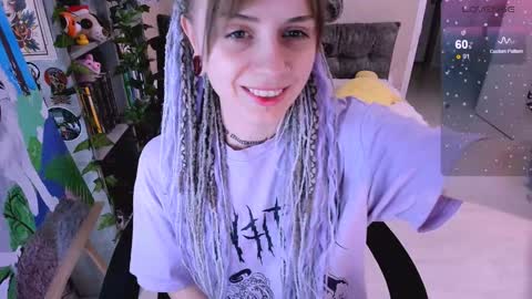 Monday-Friday 12-4 AM and 6-9 AM New York time online show from December 25, 2024, 11:11 am